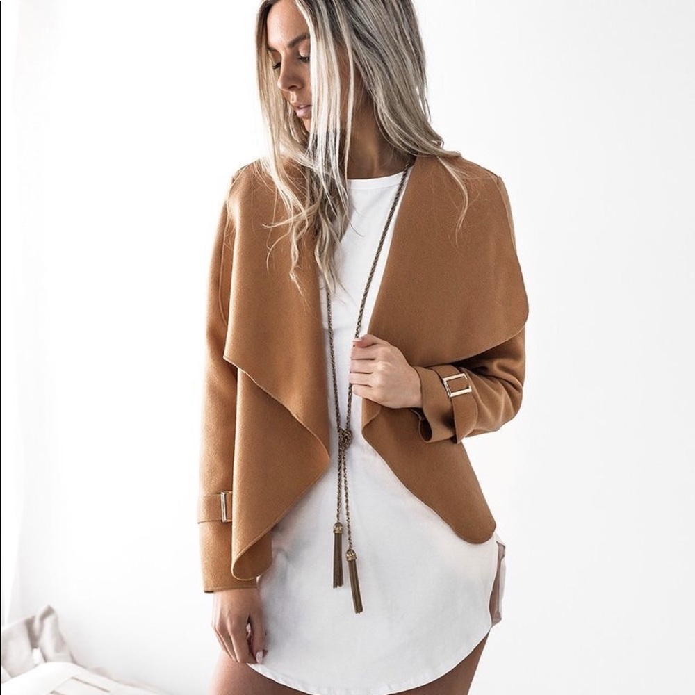 🔥🔥Classical Forever Outerwear in Camel - Picture 2 of 7